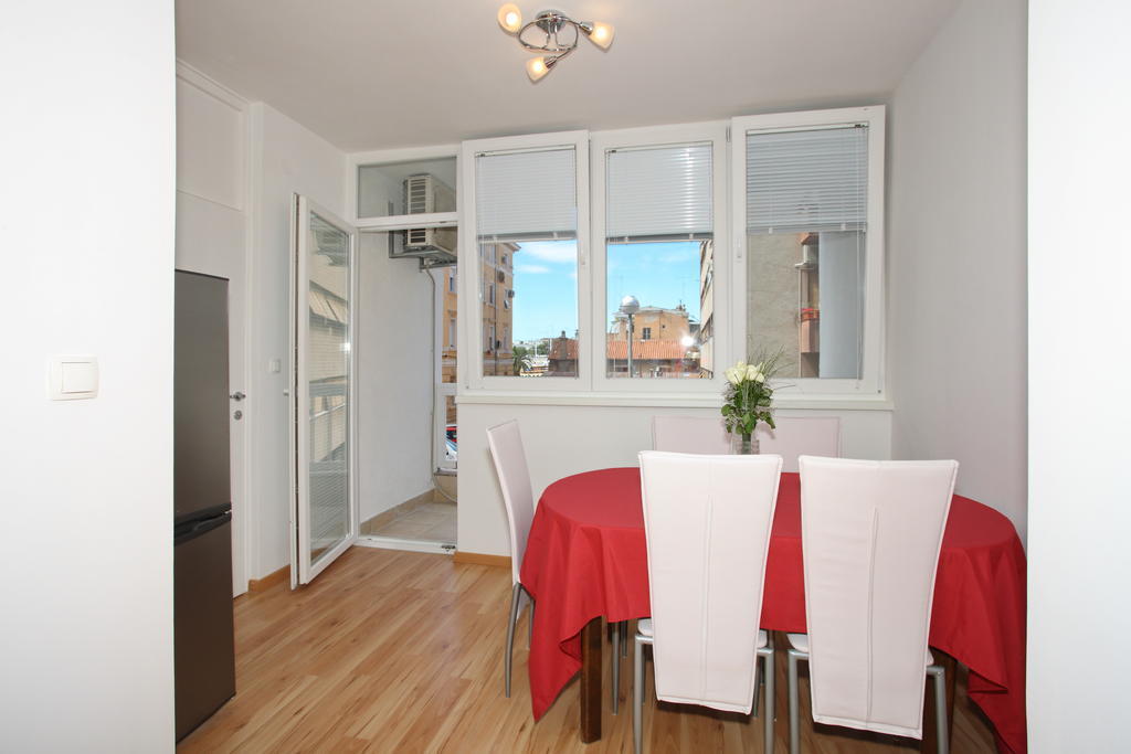 Bay Bridge Center Apartment 1 Задар Стая снимка