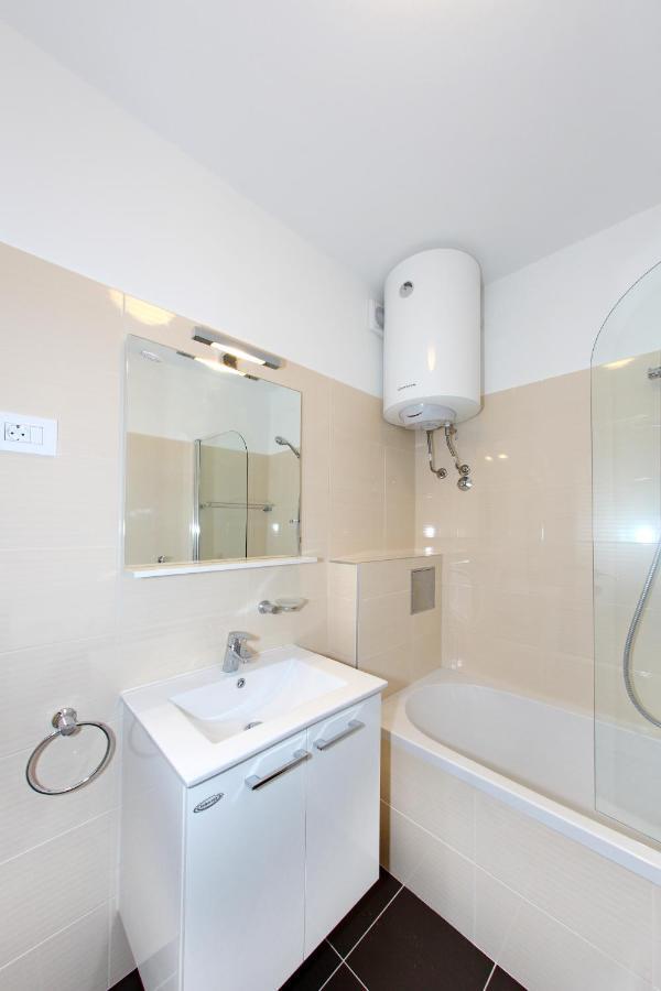 Bay Bridge Center Apartment 1 Задар Стая снимка